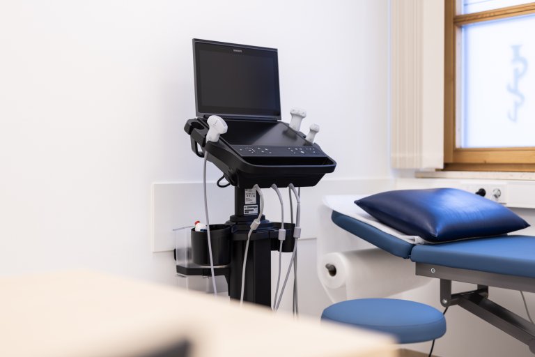 Diagnostik (Labor, EKG, POCT, Ultraschall und Röntgen)